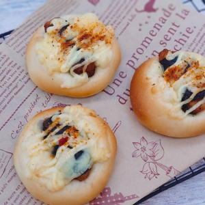 のり巻きチキンパン