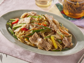 韓国屋台のチャプチェ風炒麺